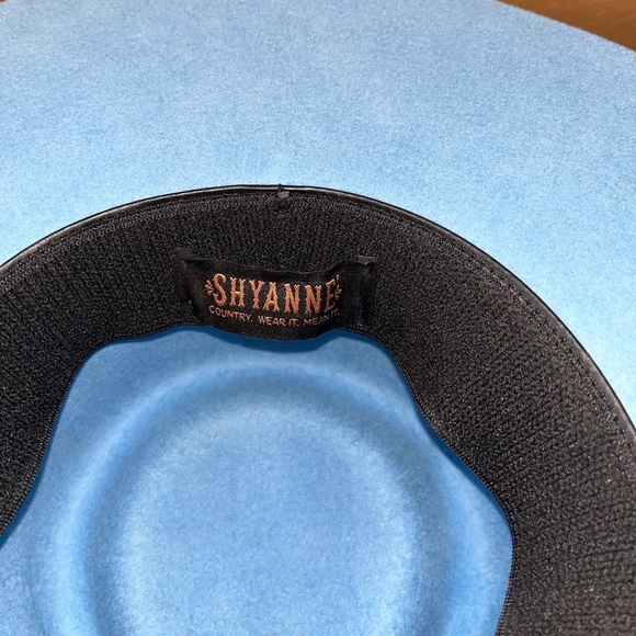 Shyanne custom felt hat - Picture 8 of 8